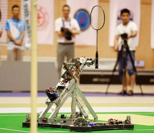乐玩在线手机版(大中国区)全向轮助阵全国大学生机器人赛-2.jpg